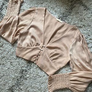 Long sleeved cropped top